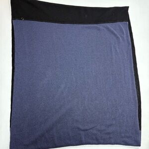 Lululemon Athletica Knit Black and Blue Scarf